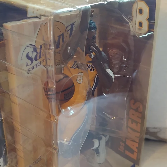 💲SALE💲2002 McFARLANE NBA Series 1 KOBE BRYANT 6" action New & original package - Picture 8 of 9